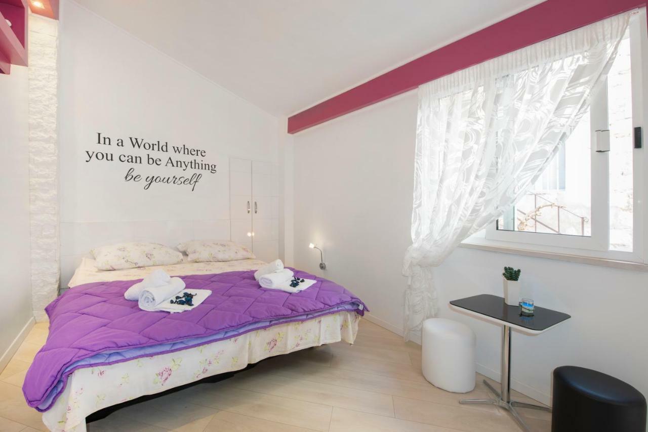 Cute Little Apartment In The Old Town Spalato Esterno foto